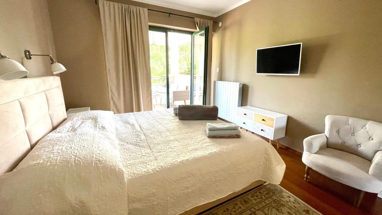 Muraj-kornic, Krk Villa Kornic
